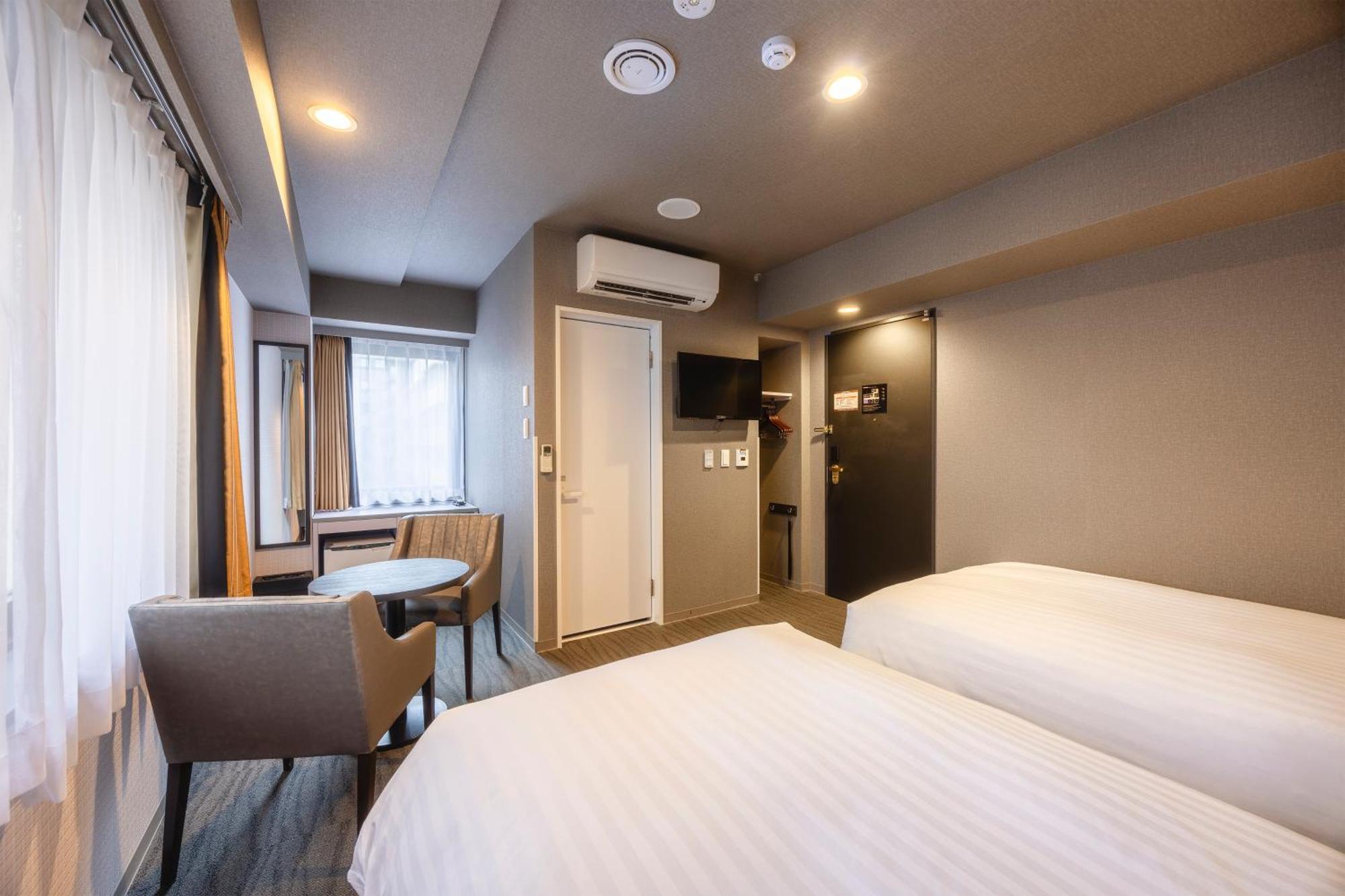 Hotel Wing International Shimbashi Onarimon Tokio Exterior foto